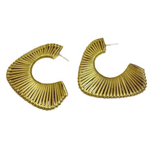 Load image into Gallery viewer, Irregular Metallic Woven Earrings