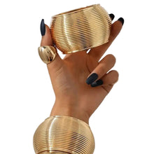 Load image into Gallery viewer, Vintage Wide Chunky Bangle