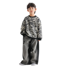 Load image into Gallery viewer, Leopard Sweatshirt