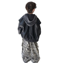 Load image into Gallery viewer, Patch Cargo Pants