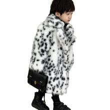 Load image into Gallery viewer, Black And White Fur