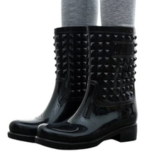 Load image into Gallery viewer, Black Rivet Rainboots
