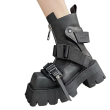 Load image into Gallery viewer, Black Zipper Buckle Square-Toe Boots
