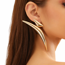 Load image into Gallery viewer, Triangle Bend Pointed Earrings
