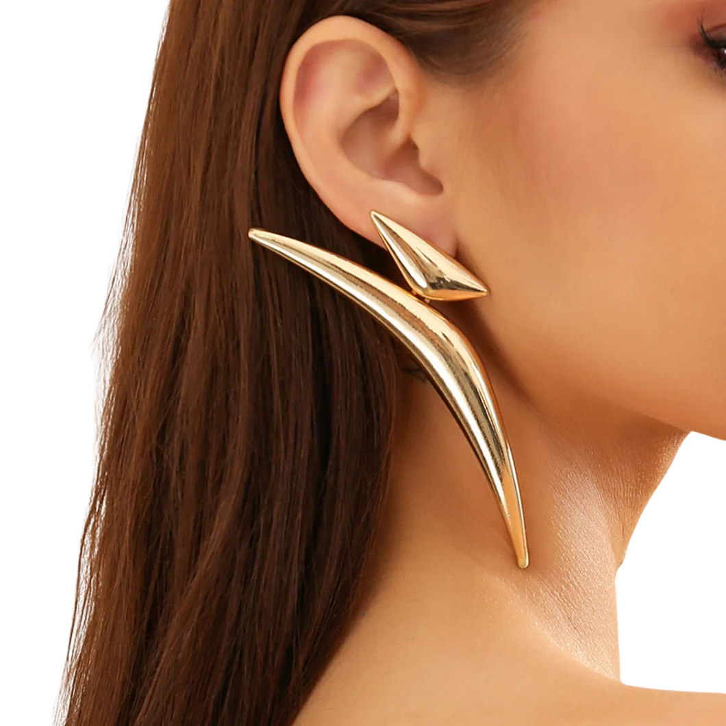 Triangle Bend Pointed Earrings