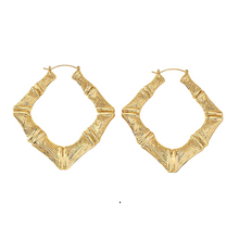 Load image into Gallery viewer, Diamond-Shaped Bamboo Earrings
