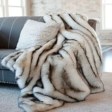 Load image into Gallery viewer, Fur Blanket
