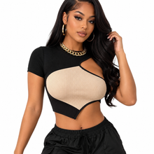 Load image into Gallery viewer, Ribbed Patch Crop Top
