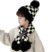 Load image into Gallery viewer, Checker Hat And Scarf Set
