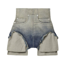 Load image into Gallery viewer, Flap Denim Shorts
