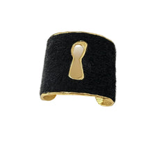 Load image into Gallery viewer, Luxe Keyhole Design Bracelet
