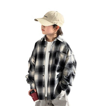 Load image into Gallery viewer, Plaid Button Top
