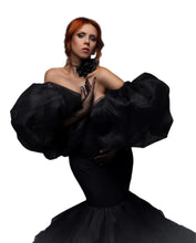 Load image into Gallery viewer, Black Puff Sleeve Mermaid Maternity Gown
