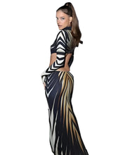 Load image into Gallery viewer, Hollow Out GEO Striped Dress
