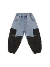 Load image into Gallery viewer, Patch Cargo Pocket Denim Jeans
