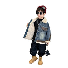 Load image into Gallery viewer, Patch Fur Collar Denim Jacket
