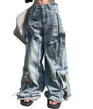 Load image into Gallery viewer, Wide Pocket Denim Jeans
