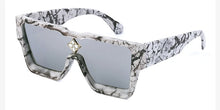 Load image into Gallery viewer, Diamond Crystal Sunglasses
