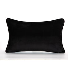 Load image into Gallery viewer, Black And White Abstract Pillow Case
