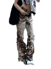 Load image into Gallery viewer, Gradient Patch Leopard Print Jeans
