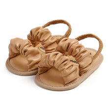 Load image into Gallery viewer, Infant Puffer sandals
