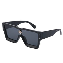 Load image into Gallery viewer, Diamond Crystal Sunglasses
