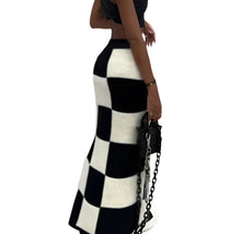 Load image into Gallery viewer, Long Knitted Checker Skirt
