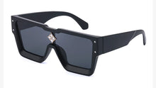 Load image into Gallery viewer, Diamond Crystal Sunglasses
