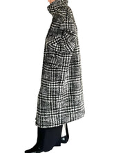 Load image into Gallery viewer, Vintage Plaid Lamb Wool Jacket
