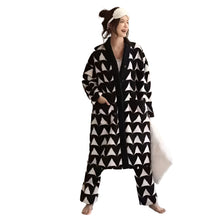 Load image into Gallery viewer, Plush Triangle Print Pajamas
