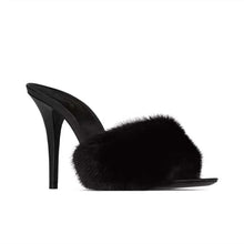 Load image into Gallery viewer, Mink Fur Slippers
