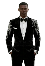 Load image into Gallery viewer, Royal Hollow Out Heart Design Suit
