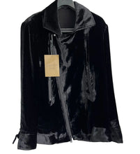 Load image into Gallery viewer, Velvet Woman Print Jacket
