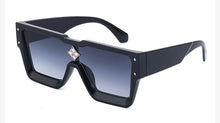 Load image into Gallery viewer, Diamond Crystal Sunglasses
