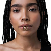 Load image into Gallery viewer, Clip-On Lip Ring
