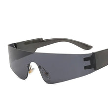 Load image into Gallery viewer, Modern Y2K Sport Sunglasses
