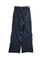 Load image into Gallery viewer, Deconstructed Zipper Pocket  Denim Jeans
