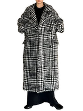 Load image into Gallery viewer, Vintage Plaid Lamb Wool Jacket
