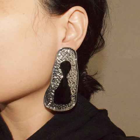 Black Keyhole Metal Earrings