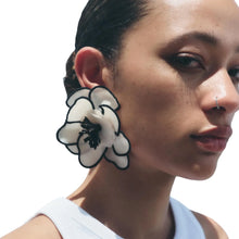 Load image into Gallery viewer, 3D Flower Earrings
