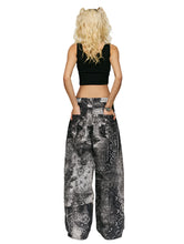 Load image into Gallery viewer, Grey Vintage Paisley Printed Denim Jeans
