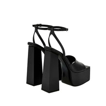 Load image into Gallery viewer, Square-Toe Thick Sole Platform Sandals
