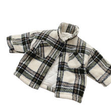 Load image into Gallery viewer, Quilted Cream Plaid Coat
